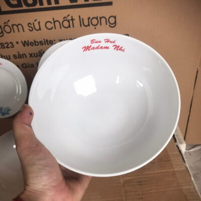 bo-bat-dia-in-logo-bun-hue-madam-nhi-men-trang-hoa-tiet-sen-xanh-2