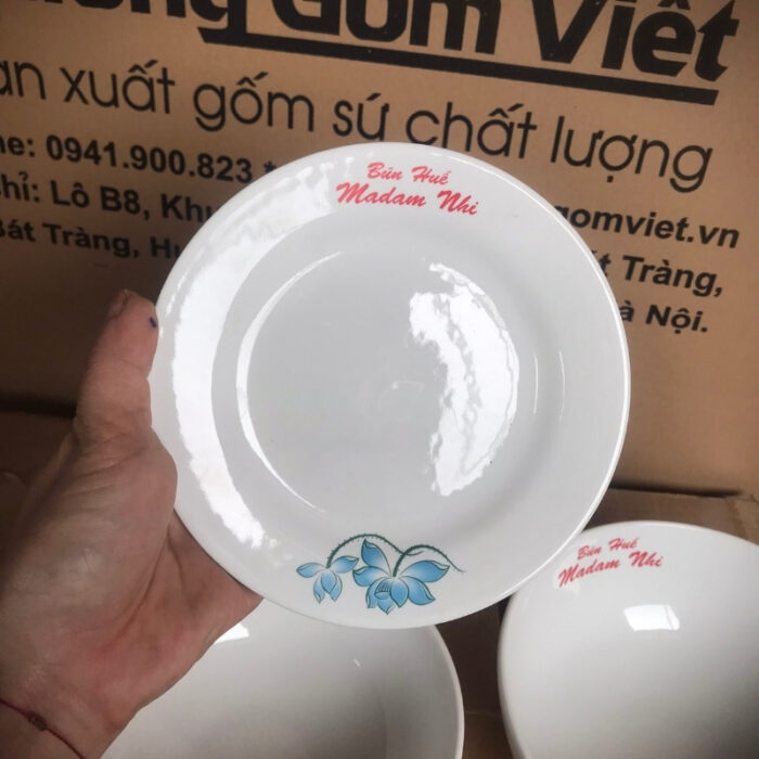 bo-bat-dia-in-logo-bun-hue-madam-nhi-men-trang-hoa-tiet-sen-xanh-6
