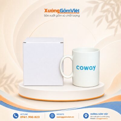 Ly sứ in logo Coway dáng trụ cao có quai màu trắng M130