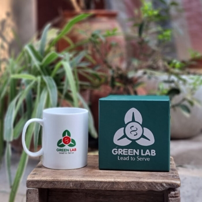 coc-su-in-logo-greenlab-dang-tru-cao-co-quai-mau-trang-1