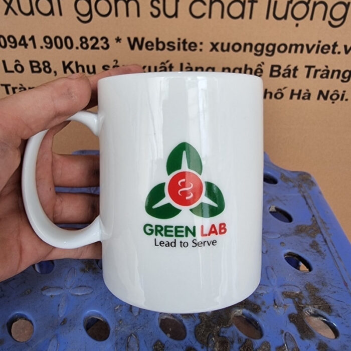 coc-su-in-logo-greenlab-dang-tru-cao-co-quai-mau-trang-2