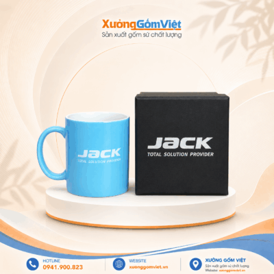 Ly sứ in logo Jack Total Solution Provides dáng trụ cao có quai màu xanh dương M161