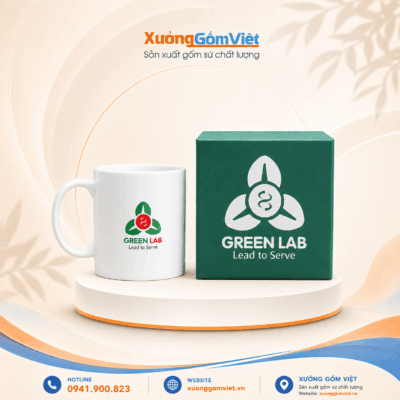 Cốc sứ in logo GREEN LAB dáng trụ cao có quai màu trắng Bát Tràng M175