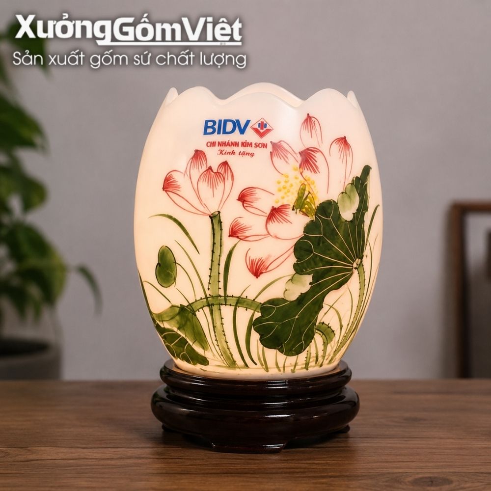 Đèn xông tinh dầu