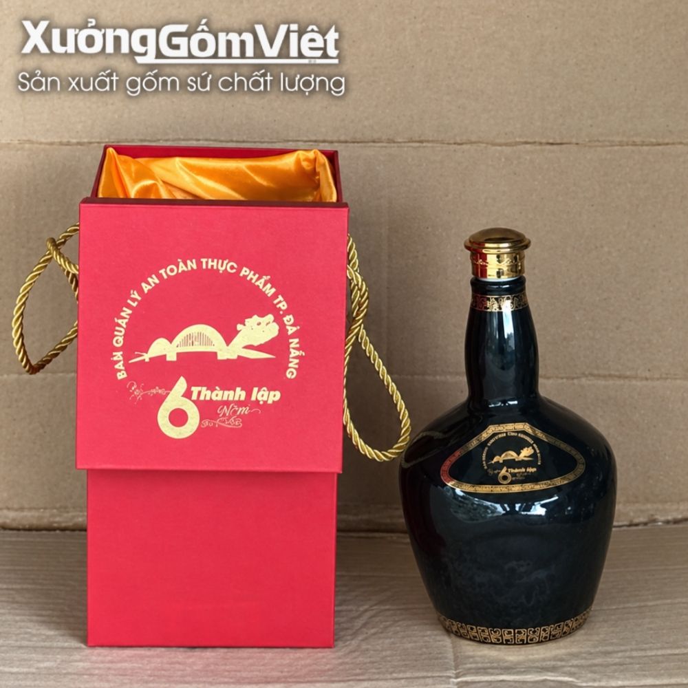 Nậm rượu, chai rượu in logo